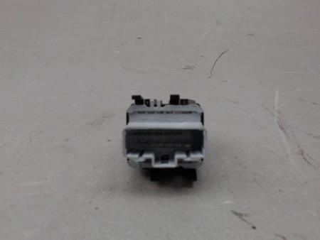 COMMANDE LEVE-GLACE PORTE AVG RENAULT MODUS