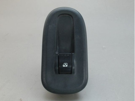 COMMANDE LEVE-GLACE PORTE AVD RENAULT MASTER