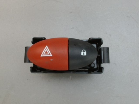 BOUTON DE WARNING RENAULT MASTER