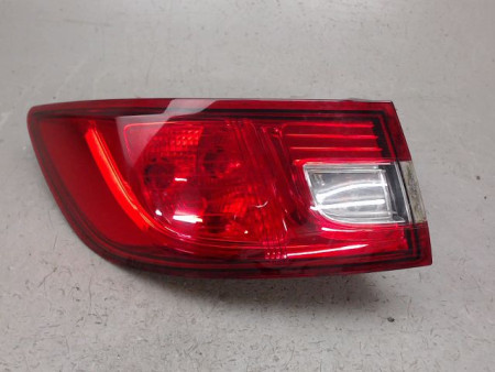 FEU ARRIERE GAUCHE  RENAULT CLIO
