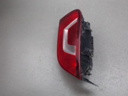 FEU ARRIERE GAUCHE  VOLKSWAGEN UP