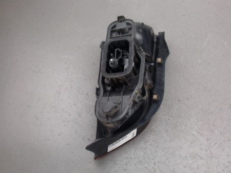 FEU ARRIERE GAUCHE  VOLKSWAGEN UP