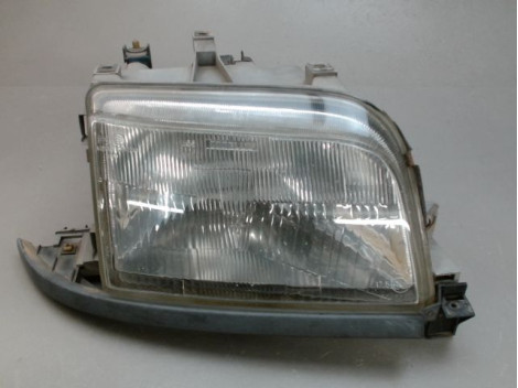 PHARE DROIT RENAULT CLIO