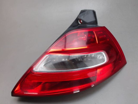 FEU ARRIERE DROIT RENAULT MEGANE