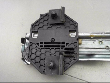 MECANISME LEVE-GLACE AVANT GAUCHE DACIA SANDERO II 12-17