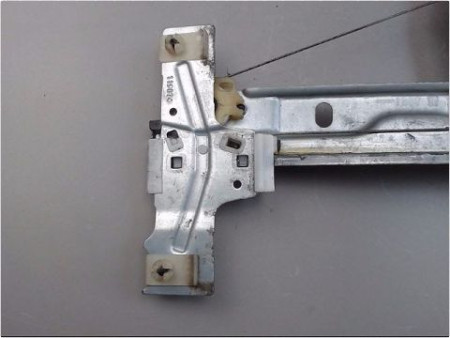 MECANISME LEVE-GLACE AVANT DROIT PEUGEOT 207 06-13
