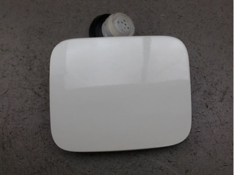 VOLET DE TRAPPE CARBURANT NISSAN JUKE