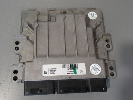 CALCULATEUR MOTEUR RENAULT CLIO