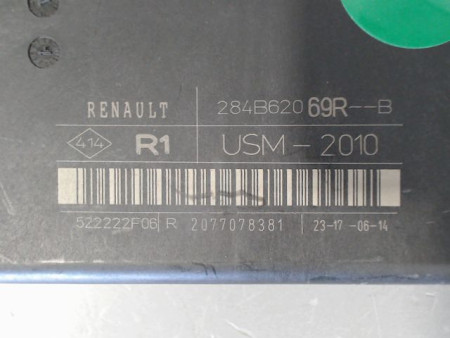 BOITE A FUSIBLES RENAULT MEGANE