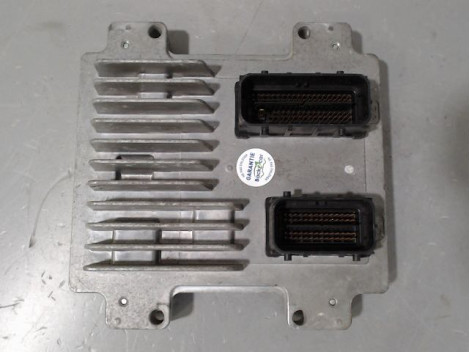 CALCULATEUR MOTEUR OPEL CORSA