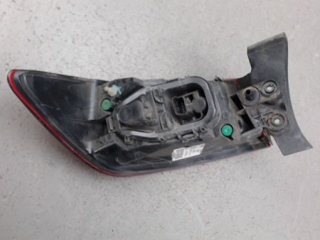 FEU ARRIERE DROIT RENAULT CLIO