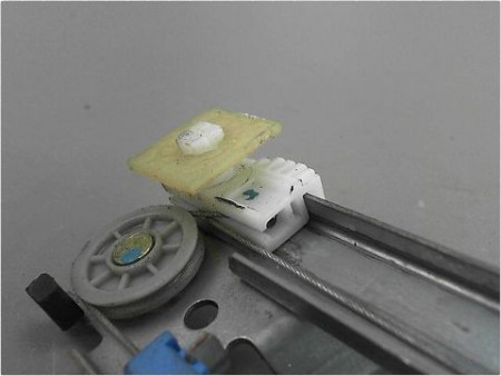MECANISME LEVE-GLACE AVANT DROIT CITROEN SAXO 99-04