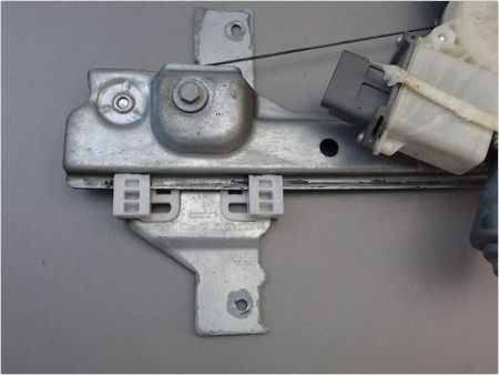 MECANISME LEVE-GLACE AVANT GAUCHE PEUGEOT 3008