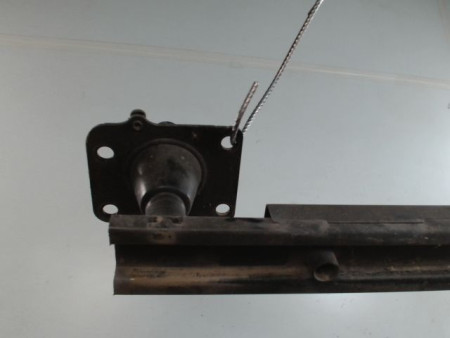 RENFORT PARE-CHOC AVANT PEUGEOT 3008