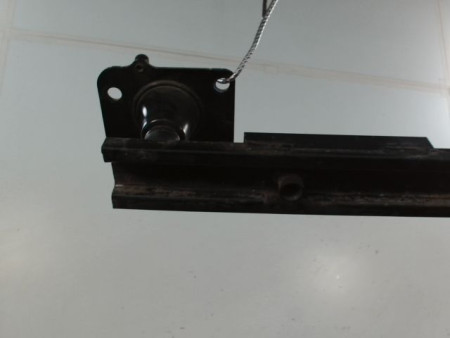 RENFORT PARE-CHOC AVANT PEUGEOT 3008