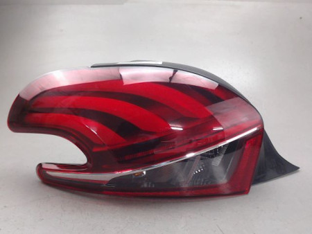 FEU ARRIERE GAUCHE  PEUGEOT 208