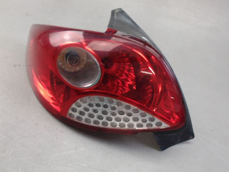 FEU ARRIERE GAUCHE  PEUGEOT 206