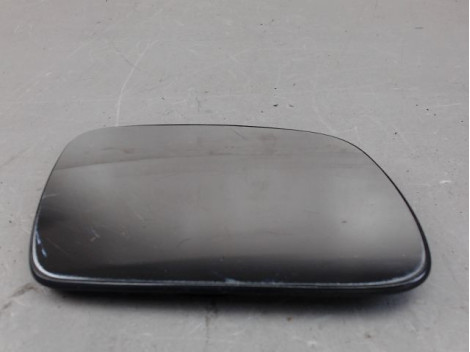 GLACE RETROVISEUR EXT D PEUGEOT 307