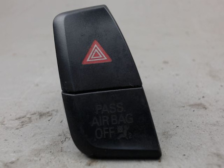BOUTON DE WARNING AUDI A5