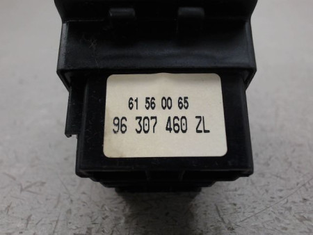 COMMANDE CLIGNOTANT PEUGEOT 206
