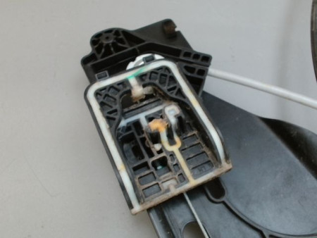 MECANISME LEVE-GLACE AVANT GAUCHE PEUGEOT 2008
