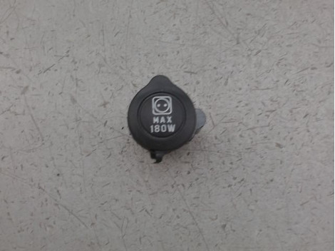PRISE 12V AV PEUGEOT BIPPER