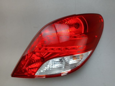 FEU ARRIERE DROIT PEUGEOT 207