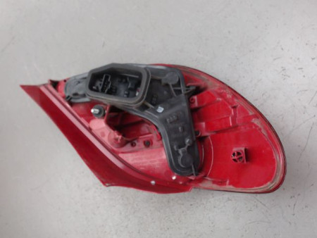 FEU ARRIERE DROIT PEUGEOT 207