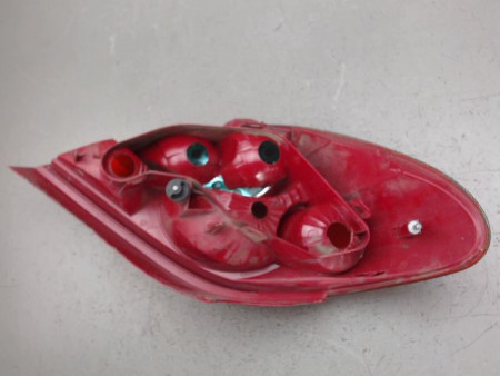 FEU ARRIERE DROIT PEUGEOT 207