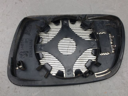 GLACE RETROVISEUR EXT D PEUGEOT 307