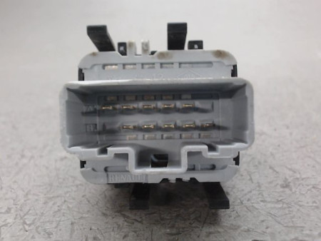 COMMANDE LEVE-GLACE PORTE AVG RENAULT CLIO