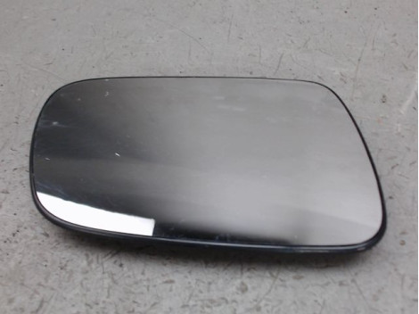 GLACE RETROVISEUR EXT D PEUGEOT 307