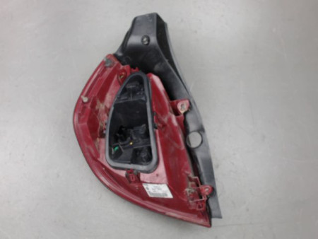 FEU ARRIERE DROIT RENAULT CLIO