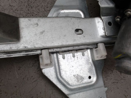 MECANISME LEVE-GLACE AVANT DROIT CITROEN C3