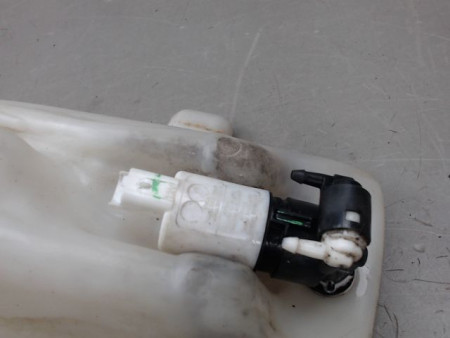 RESERVOIR LAVE-GLACE AVANT PEUGEOT 307