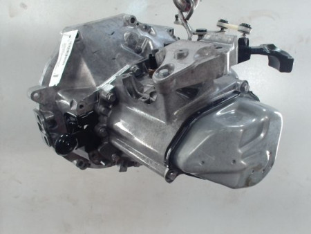 BOITE A VITESSE MECANIQUE PEUGEOT 208 1.2 VTI 82