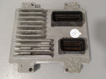CALCULATEUR MOTEUR OPEL CORSA