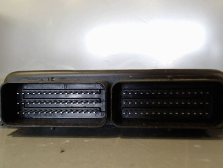CALCULATEUR MOTEUR RENAULT TWINGO