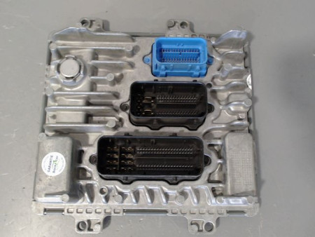 CALCULATEUR MOTEUR OPEL MERIVA