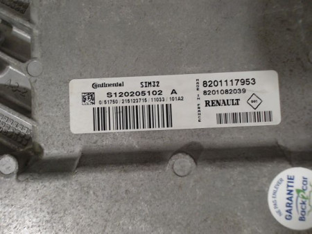 CALCULATEUR MOTEUR DACIA SANDERO