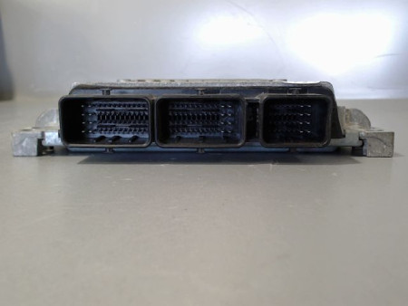 CALCULATEUR MOTEUR RENAULT MEGANE