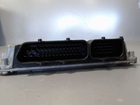 CALCULATEUR MOTEUR VOLKSWAGEN POLO