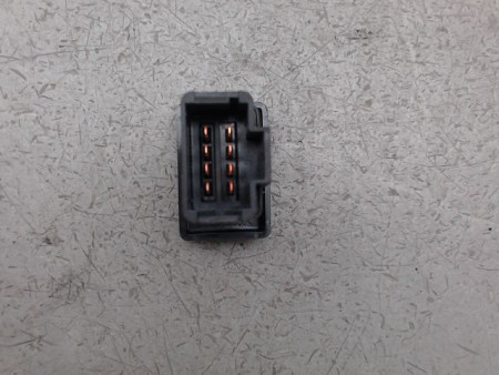 BOUTON DE WARNING DACIA LOGAN