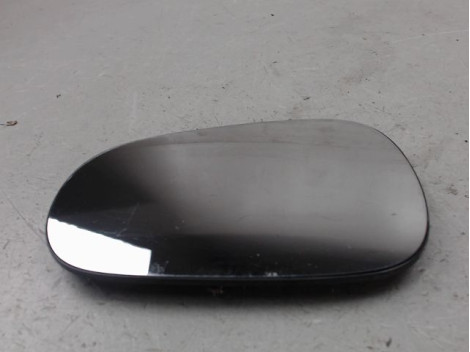 GLACE RETROVISEUR EXT D RENAULT CLIO