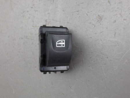 COMMANDE LEVE-GLACE PORTE AVD RENAULT MEGANE