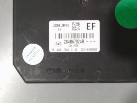 BOITE A FUSIBLES RENAULT MEGANE