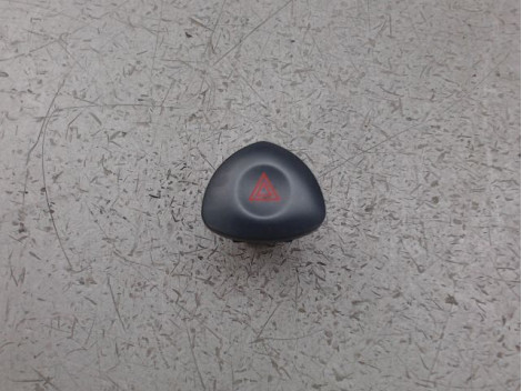 BOUTON DE WARNING RENAULT CLIO