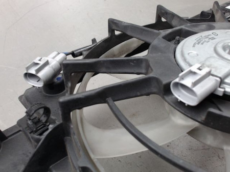 MOTEUR VENTILATEUR RADIATEUR TOYOTA AURIS