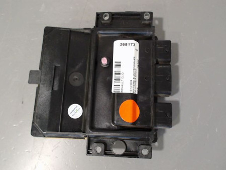 CALCULATEUR MOTEUR RENAULT CLIO