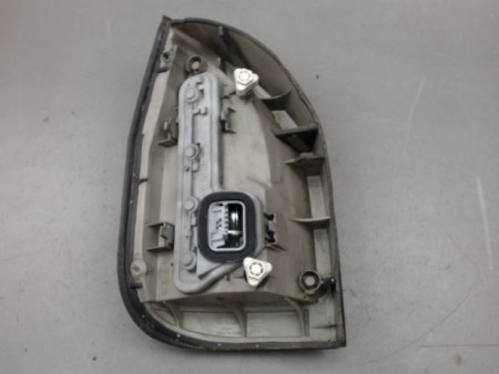 FEU ARRIERE DROIT OPEL ZAFIRA